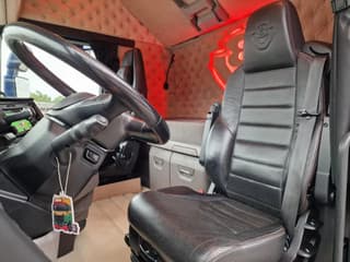 Scania 770S V8 NGS Highline 6x2 - Show truck - Special paint - Custom interior - Retarder - Full air - Night clima - Image 10