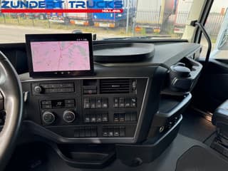 Volvo 500 TURBO COMPOUND 2021, 6X2, IPARCOOL, FULL AIR, DYNAMIC STEERING, LEATHER SEATS, LIKE NEW! - Image 18