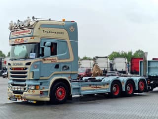 Scania R620 Topline 8x4 - Retarder - Full air - Custom interior - Show truck - HUB reduction - Image 3