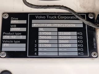 Volvo 13.420 4x2 - Image 16