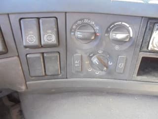 Volvo 380 6X2 NL TRUCK - Image 11