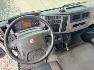 Volvo 4X2 EURO 6 + FASSI MICRO M25A.12 - Image 20