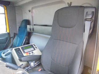 DAF 75 240 6X2 - Image 9