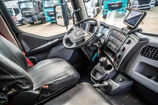 Renault D250 16T.- 36000 KM +DHOLLANDIA 2T. - Image 17