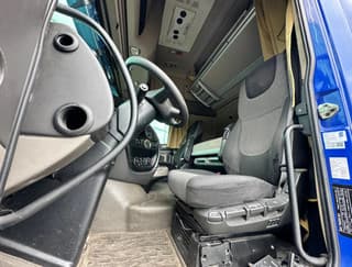 DAF SSC        EURO 5         ONLY 408.000 KM           FULL AIR         TAIL LIFT          SIDE DOORS          TOP CONDITION          HOLLAND TRUCK - Image 8