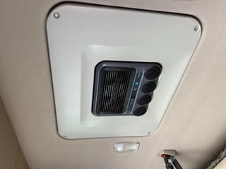 Scania R410 4X2 MEGA + RETARDER - Image 12