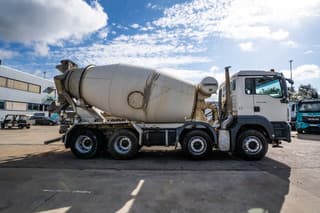 MAN 32.360 BB+LIEBHERR 9m3 - Image 3