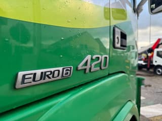 Volvo 4X2 EURO 6 SKIRTS AUTOMATIC - Image 9