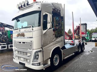 Volvo 750 - Image 4