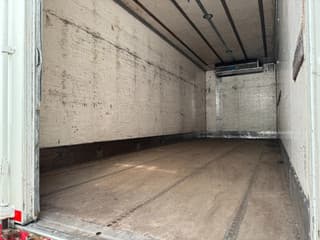 Volvo 12.420 6X2 - EURO 3 + HANGER NETAM-FRUEHAUF + THERMOKING + DHOLLANDIA LIFT - Image 6