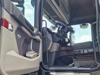 Scania 590S V8 NGS Highline 4x2 - New - Facelift - Full spec - Retarder - Leather - Full air - Image 9