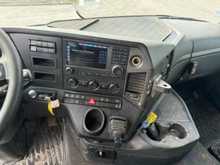Mercedes-Benz 8X4 + EURO 6 + FASSI F315 + REMOTE + KIPPER + STEERING AXLE - Image 30
