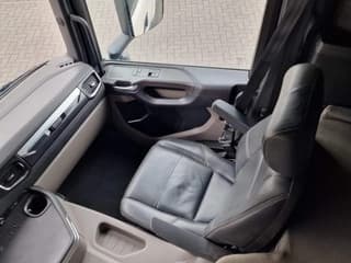 Scania G500 NGS Highline 6x2 - BDF - 4.75 WB - Retarder - Full air - Leather - Led - Image 18