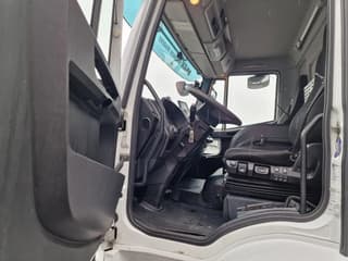Iveco Eurocargo 2017 - 4x2 Box - 250 PS - Zepro Loadlift - Low KM - Euro 6 - Air suspension afbeelding 12