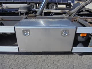 Volvo 260 MANUAL GEAR NL TRUCK - Image 7