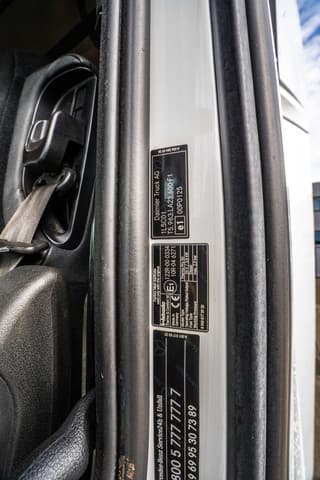 Mercedes-Benz 1842 LS - Image 24