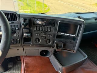 Scania R560 V8 8X2 + EFFER CRANE 1550 6S + FLYJIP 6XHYDR + REMOTE + WINCH - Image 24