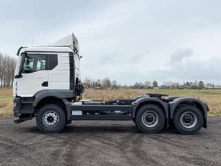 MAN 33.440 BB SA 6x4 Tractor Head (38 units) - Image 4