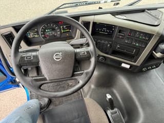 Volvo 4X2 EURO 6 SKIRTS TÜV TILL 10-2025 - Image 9