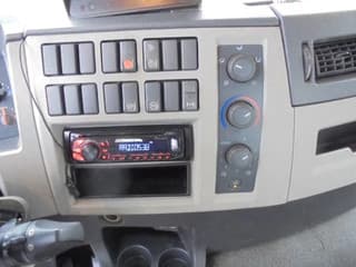 Volvo 250 CHEREAU NL TRUCK - Image 13