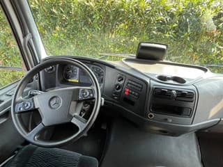Mercedes-Benz 916 - Image 21