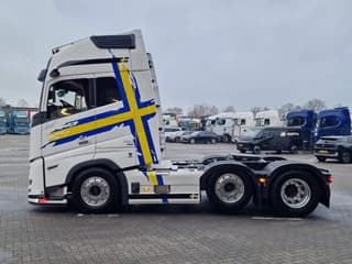 Volvo FH 2025 - 16.780 Aero XL 6x2/4 - New - Full spec - Retarder - I parkcool - Performance - Leather -BUFFL interior afbeelding 4