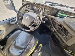 Volvo FH 2020 - 16.750 Globetrotter XL 6x2 - Retarder - I parkcool - Full air - Leather afbeelding 20