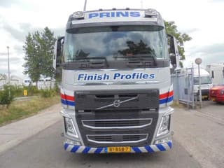 Volvo 420 6X2 NL TRUCK - Image 2