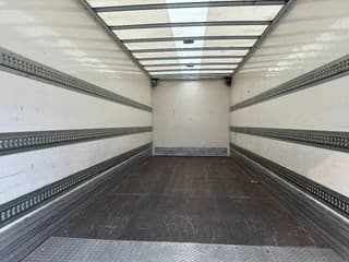 Volvo 4X2 EURO 6 DHOLLANDIA LIFT - Image 9