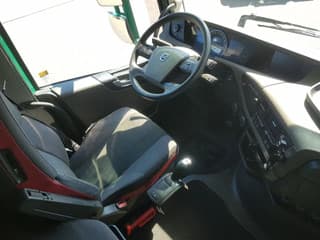 Volvo 500 8x2 Euro 6 Netherlands truck - Image 9