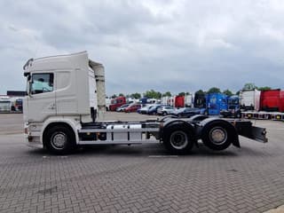 Scania R580 V8 Highline 6x2*4 - Chassis - Retarder - Steering axle - 410 WB - Custom interior - Full air - Image 4