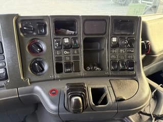 Scania P124-420 6x2*4 + HIAB 600 EP-5 - Image 9