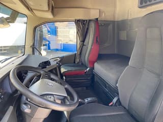Volvo 13.420 Globetrotter / ADR + PTO / Stand Airco - Image 7