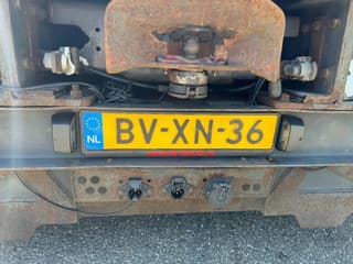 Scania R560 V8 8X2 + EFFER CRANE 1550 6S + FLYJIP 6XHYDR + REMOTE + WINCH - Image 31