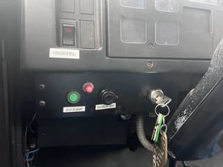 International 4x2 210HP + TEUPEN hyLIFT - Image 19