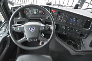 Scania S410 NGS 4x2EB MEGA 95 cm or 103 cm driving height - RETARDER - 665 TKM - FULL AIR - PARK. AIRCO - LEATHER SEATS - 2 x FUEL TANKS - TOP CONDITION - - Image 6