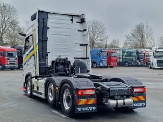 Volvo FH 2025 - 16.780 Aero XL 6x2/4 - New - Full spec - Retarder - I parkcool - Performance - Leather -BUFFL interior afbeelding 5