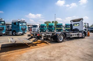 Renault D WIDE 380 DXI - Image 10
