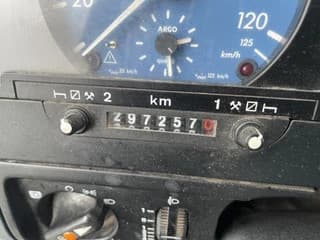 Mercedes-Benz 815 - Image 7