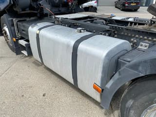 Renault Comfort / 2x Tank / Euro-6 - Image 12