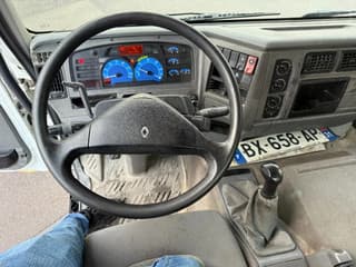 Renault Kerax 260 2006 - 4X2 + HMF 953 K2 CRANE + TIPPER MARREL - EURO 3 - MANUAL - FULL STEEL SUSP. afbeelding 22