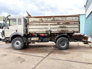 Mercedes-Benz K V8 4x2 FULL STEEL KIPPER (ZF16 MANUAL GEARBOX / FULL STEEL SUSPENSION / REDUCTION AXLE / P.T.O.) - Image 4