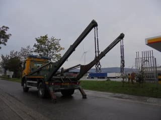 Mercedes-Benz 4X2 - Image 10