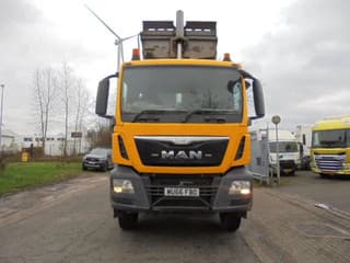 MAN 35.400 8X4 RHD - Image 5