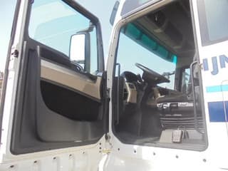 MAN TGX 26.500 XXL NL TRUCK TUV APK 17-01-2026 - Image 10