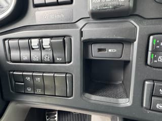 Scania R650 6x2*4 full air ,retarder - Image 8