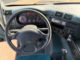 DAF 6x2 TRACTOR UNIT (EURO 4) (ZF16 MANUAL GEARBOX / ZF-INTARDER / LIFT-AXLE / STEERING AXLE / ETC.) - Image 10