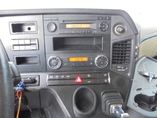 Mercedes-Benz 1842 LS NL TRUCK - Image 10