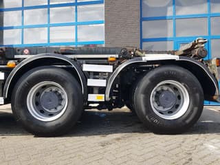 Iveco 450 8x4 Steel Nieuwe Apk/TÜV 430.000 km kettingsyst 30 t - Image 4