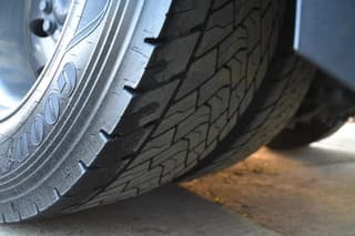 Mercedes-Benz Actros 2017 - 1945 4x2 - RETARDER - 824 TKM - DIFF. LOCK - 2 x FUEL TANKS - ALCOA'S - TOP CONDITION - afbeelding 12